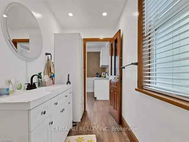 House For Sale in Stratford, Ontario