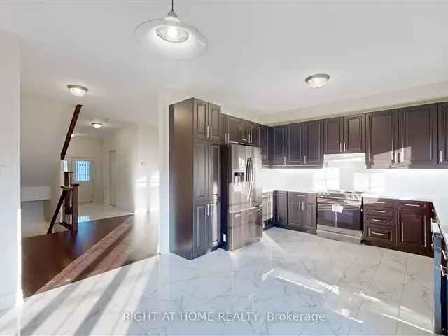 Luxury 4-Bedroom Home in Northwest Ajax