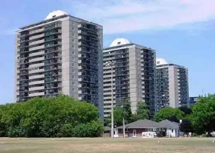 Roommate Wanted for Furnished Condo Rental in Downtown Ottawa