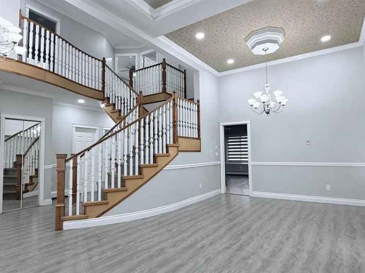 House for Sale Modern Layout 2 Basement Suites