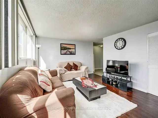 Condo For Rent in Mississauga, Ontario