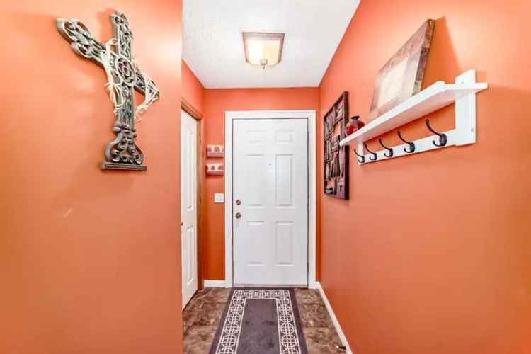 Rare 3-Bedroom Townhome Near Mountain Park Middle School