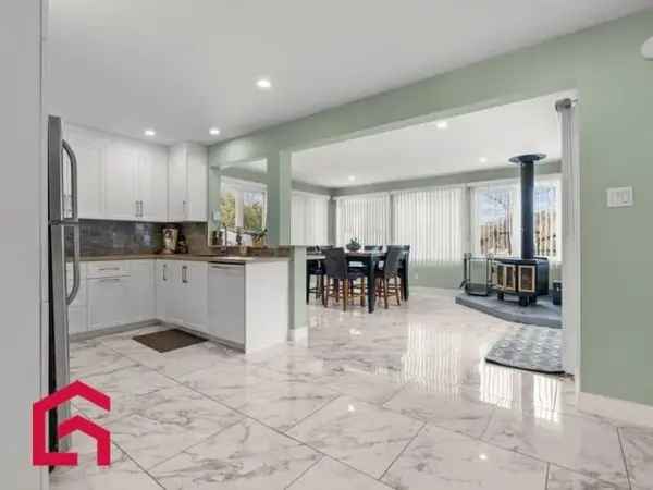 Bungalow for Sale Lanaudiere Peaceful Bright Living