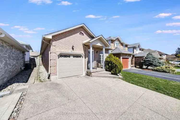 Beautiful Bungalow in Millcroft Burlington