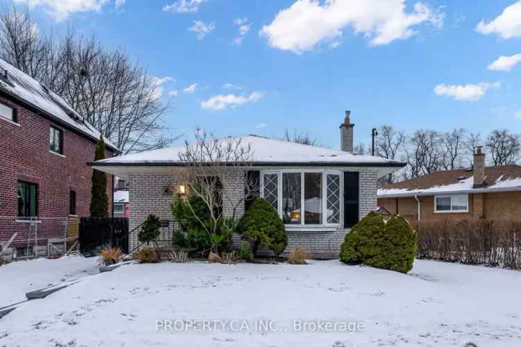 House For Sale in 42, Fintona Avenue, Toronto, Ontario