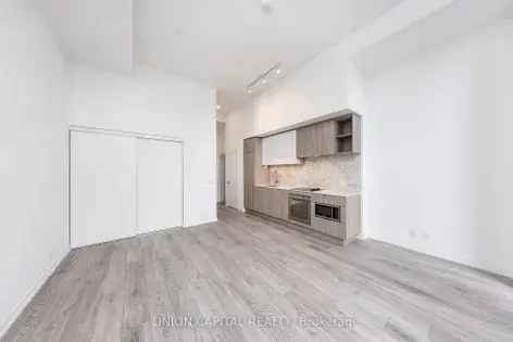 Buy Apartment in Toronto with Luxury Features and Amenities