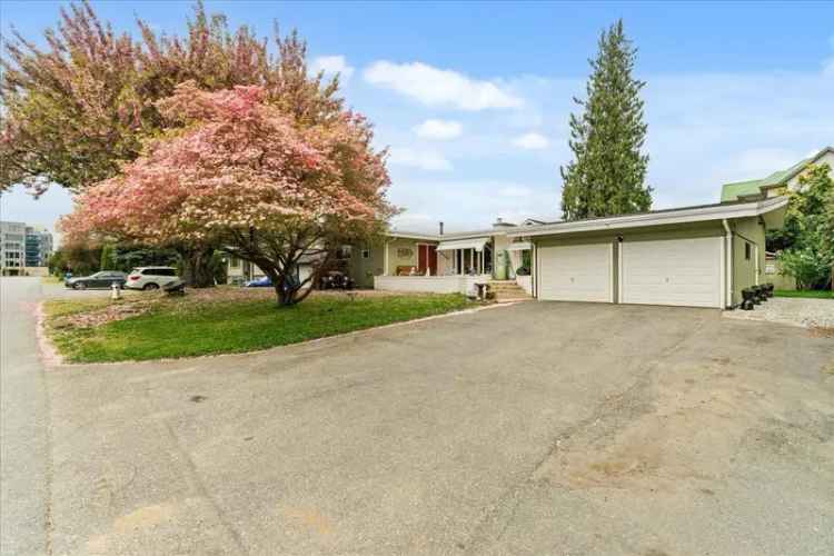 5 Bedroom Rancher with In-Law Suite and Shop Central Abbotsford