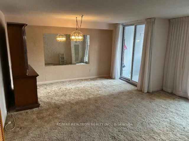 House For Sale in 60, Inverlochy Boulevard, Markham, Ontario