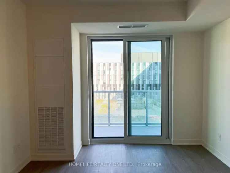 Canary House Condo: 2-Bedroom Near Distillery District