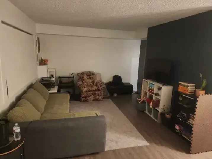 Sublet 2 Bedroom Apartment in Winnipeg with Renovations and Amenities