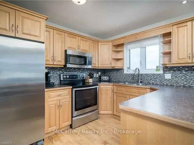 House For Sale in Rideau Lakes, Ontario