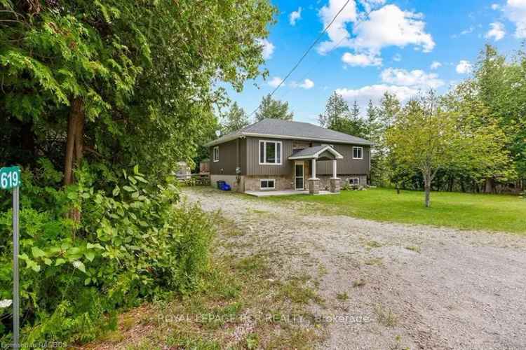 House For Sale in Municipality of Northern Bruce Peninsula, Ontario