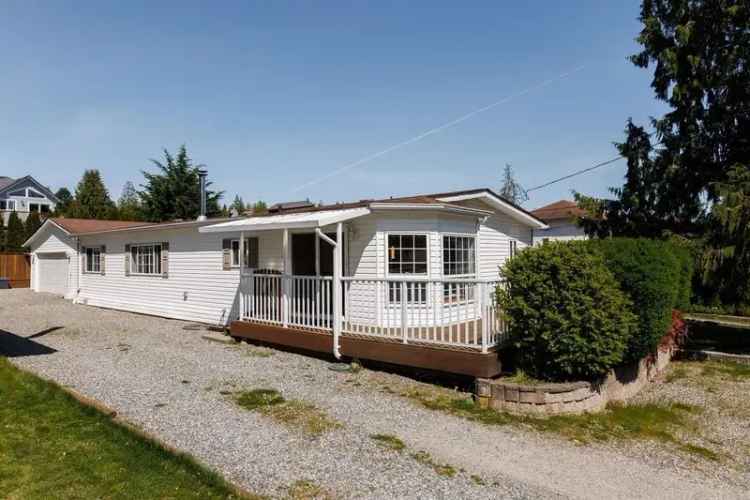 4 Bed 2 Bath Home in Upper Gibsons