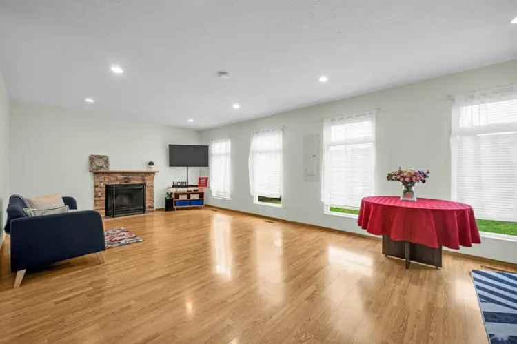 773 Prairie Avenue Family Home with Business Potential