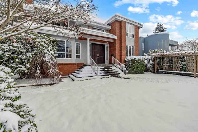 For Sale Elegant House in South Granville Vancouver Featuring 6 Bedrooms