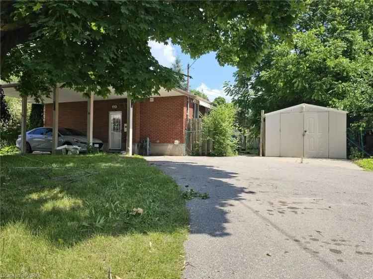 House For Sale in Cambridge, Ontario