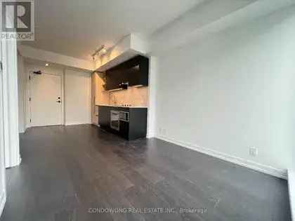 1 room apartment of 398 m² in Toronto