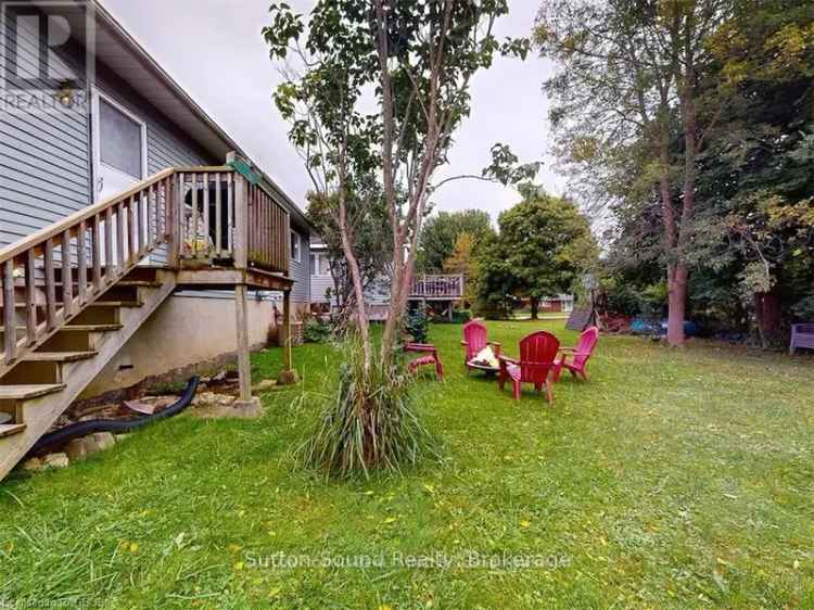 Buy House in Wiarton with In-Law Suite and Modern Features