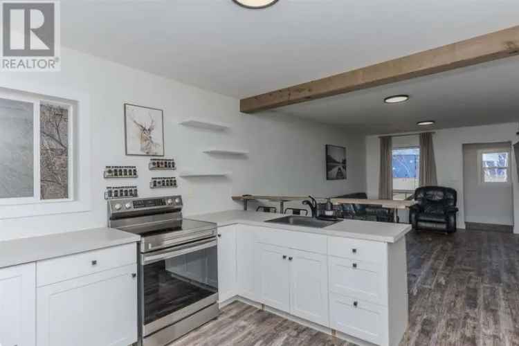 Newly Renovated Waterfront Home 3 Bed 2 Bath