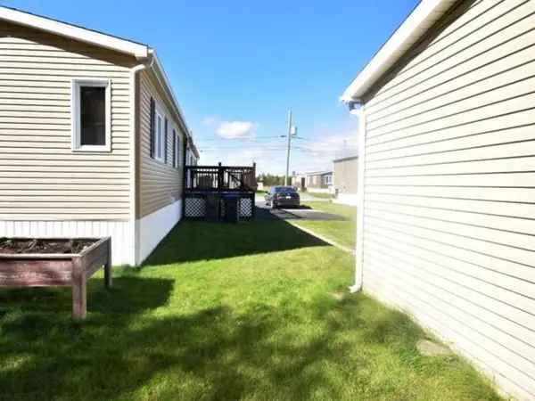 2012 Mobile Home for Sale 2 Bedrooms Near Amenities