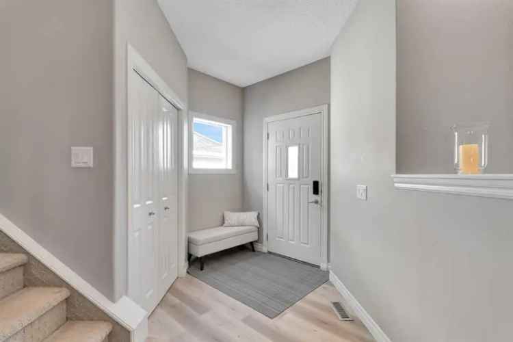 House For Sale in Calgary, Alberta