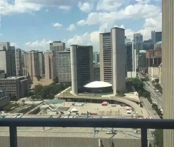 2 Bedrooms 2 Bathrooms Downtown Toronto Condo for Lease