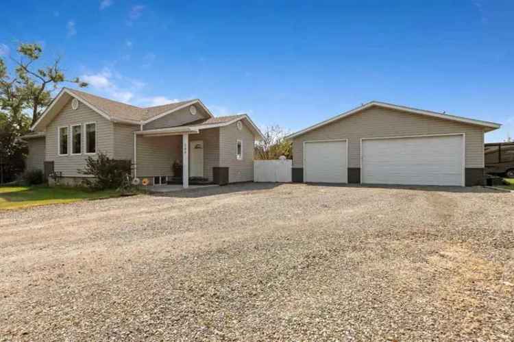 House For Rent in Aldersyde, Alberta