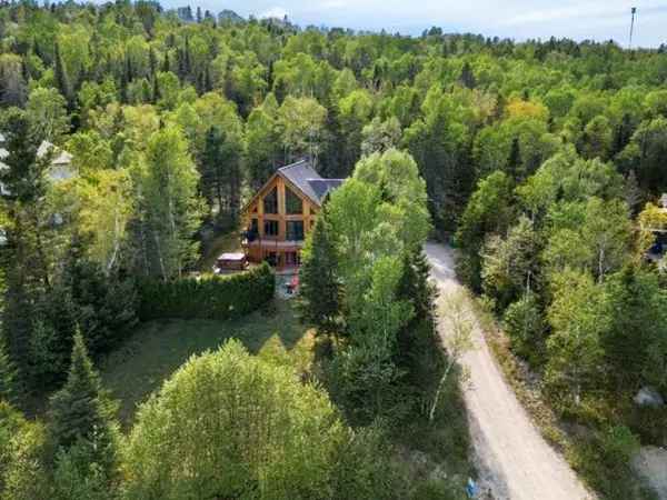 Timberblock Chalet with River Views and Private Spa