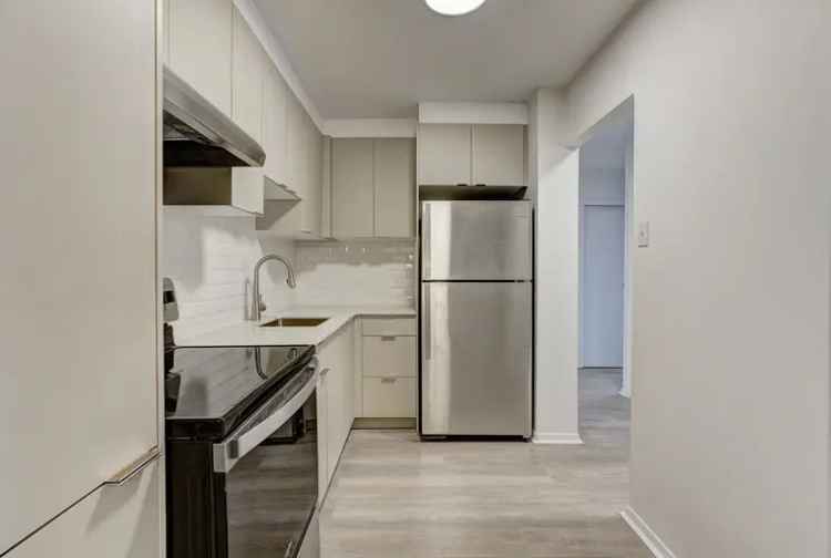 Rent Renovated One Bedroom Apartment in Côte Saint-Luc with Modern Amenities