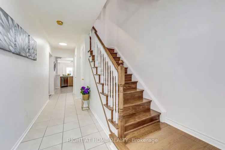 Condo For Sale in Mississauga, Ontario