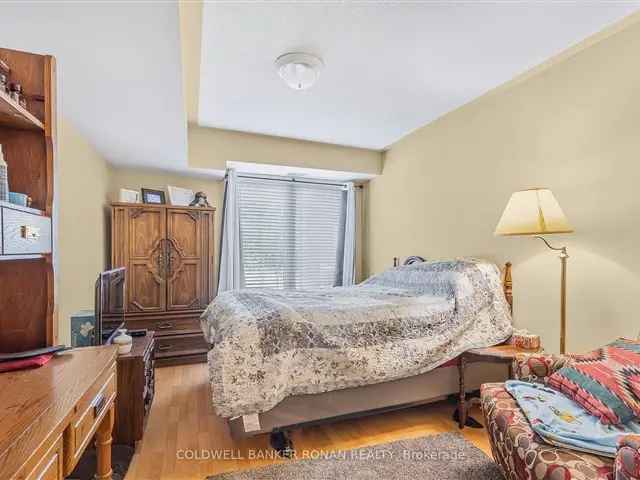 Wasaga Beach Main Floor Condo Near Beach Golf