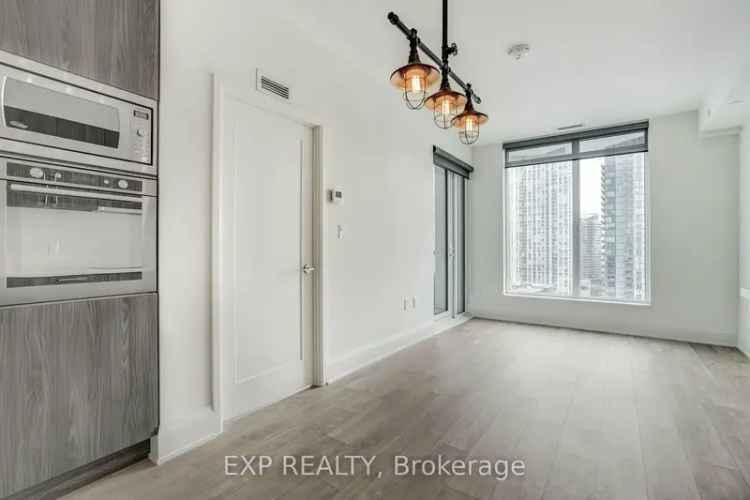 Condo For Rent in Toronto, Ontario