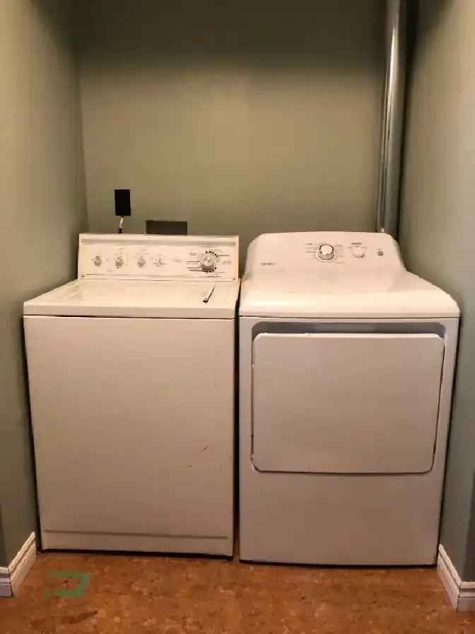 Room for rent in Fairview