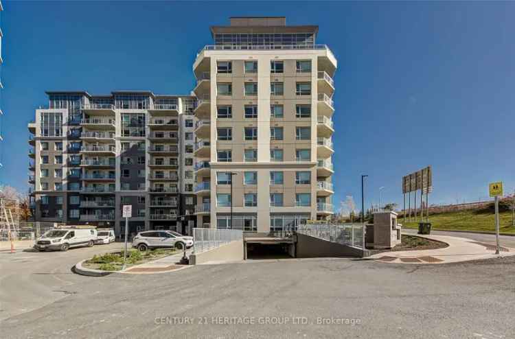 Condo for sale in Barrie with 2 bedrooms and luxury amenities