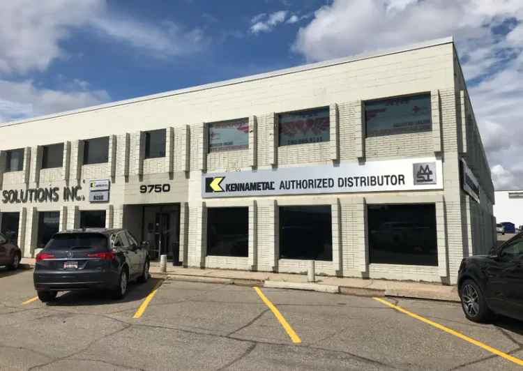 Office building For Rent in City of Cold Lake, Alberta