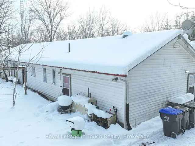 Charming 2-Bedroom Bungalow Near Highways and Recreation