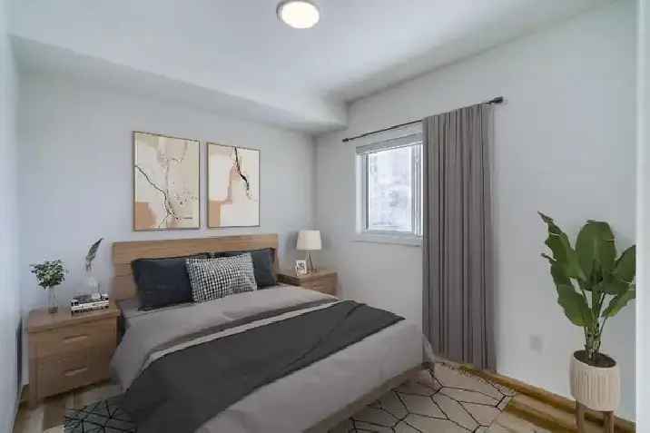 LUXURY 2 Bed 2 Bath Apartment in West Broadway Available ASAP!