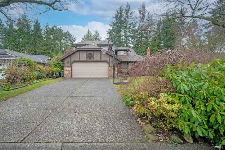 South Surrey Tudor Home for Sale 5 Beds 25 Baths