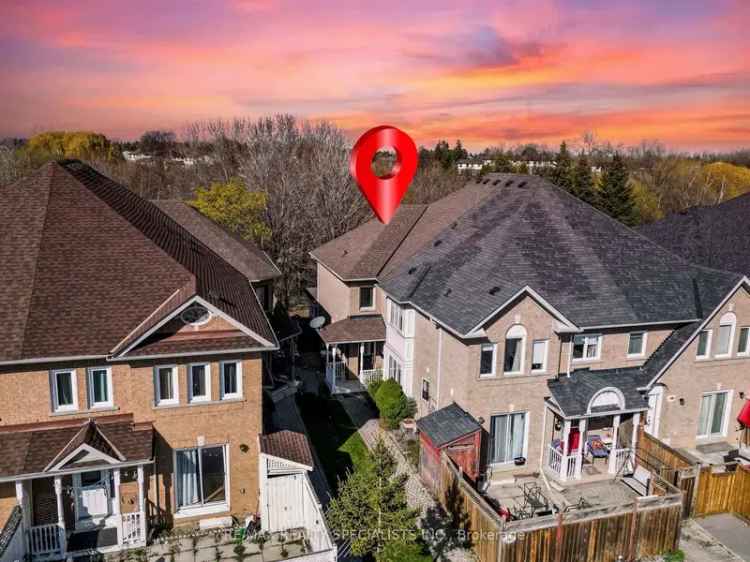 Luxury Freehold End Unit Home Ravine Lot 3 1 Bedrooms Bonus Solar Room