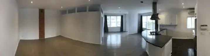 Spacious Rosemont Duplex Apartment Near Parks