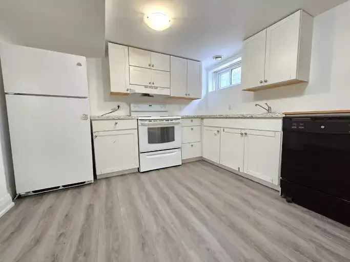 Apartment For Rent in 202, Cadillac Avenue South, Oshawa, Ontario