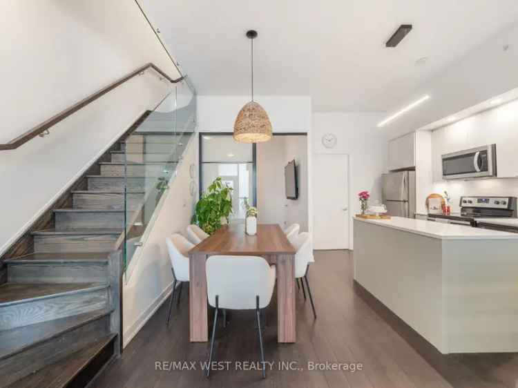 Condo For Sale in Burlington, Ontario