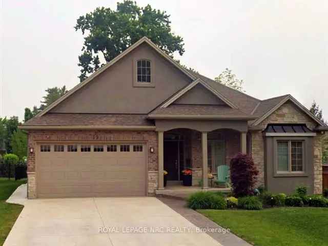 Fonthill Brick Bungalow 3 3 Baths Finished Basement