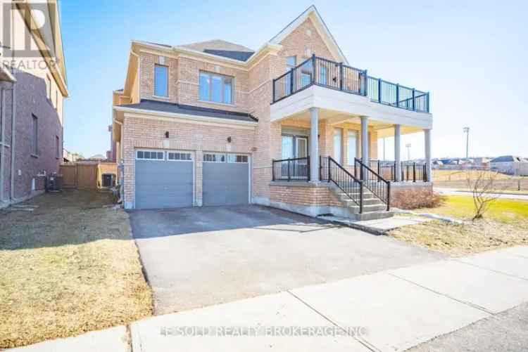 4+2 Bedroom 3468 Sqft 2-Storey House in Holland Landing