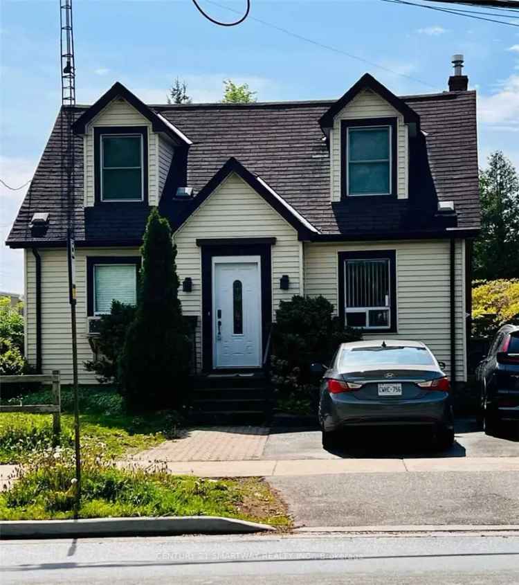 House For Sale in Burlington, Ontario