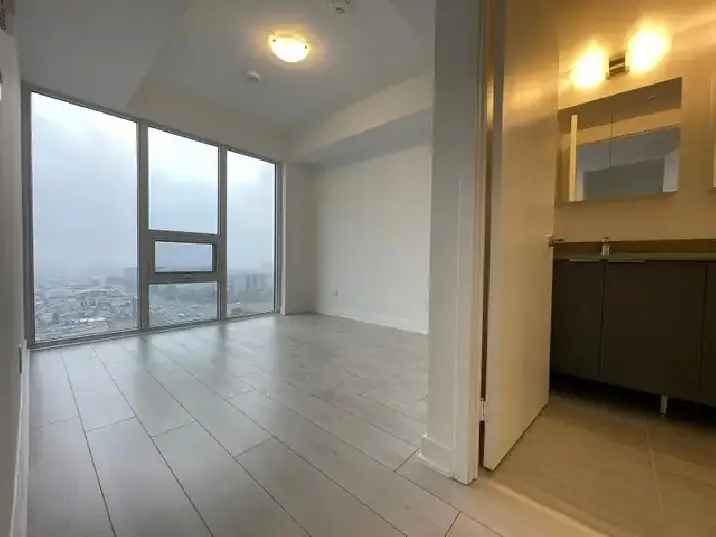 A new condo with 3 bedrooms and 2 bathroom, corner unit for rent