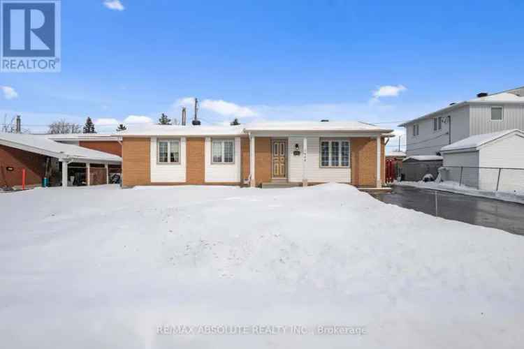 Bungalow in Orleans Ottawa with Inground Pool and Finished Basement