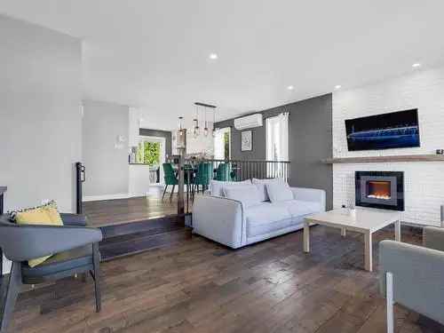 Renovated Bungalow 3+1 Bedrooms 2 Baths Oversized Garage Large Backyard