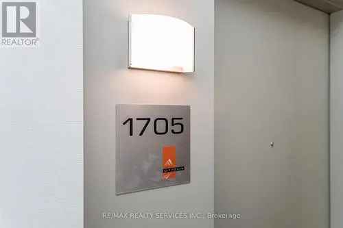 1 1 Condo For Sale In Mississauga Core Near Square One