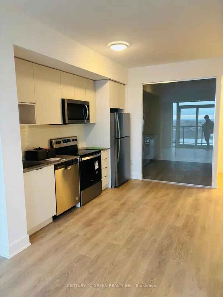 Premium 2 Bedroom Condo near Square One